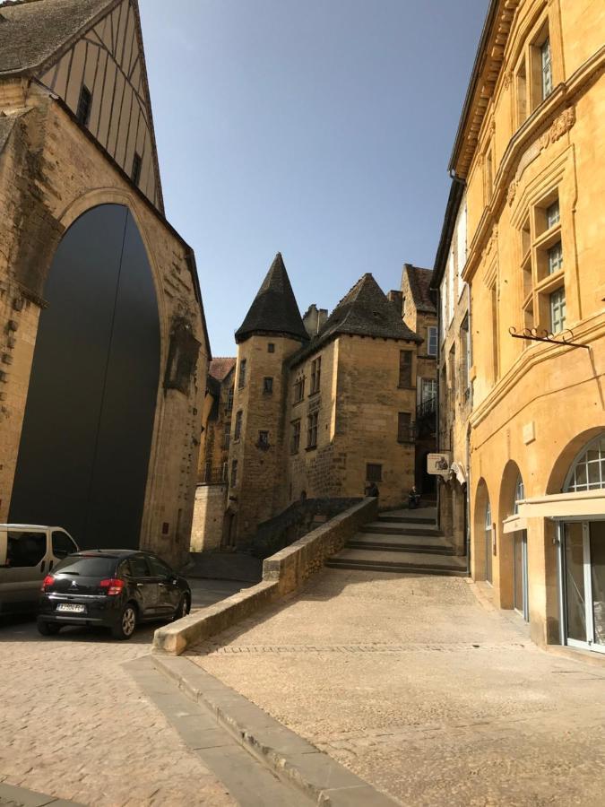 Le Mondou Saint-Julien-de-Lampon Eksteriør billede